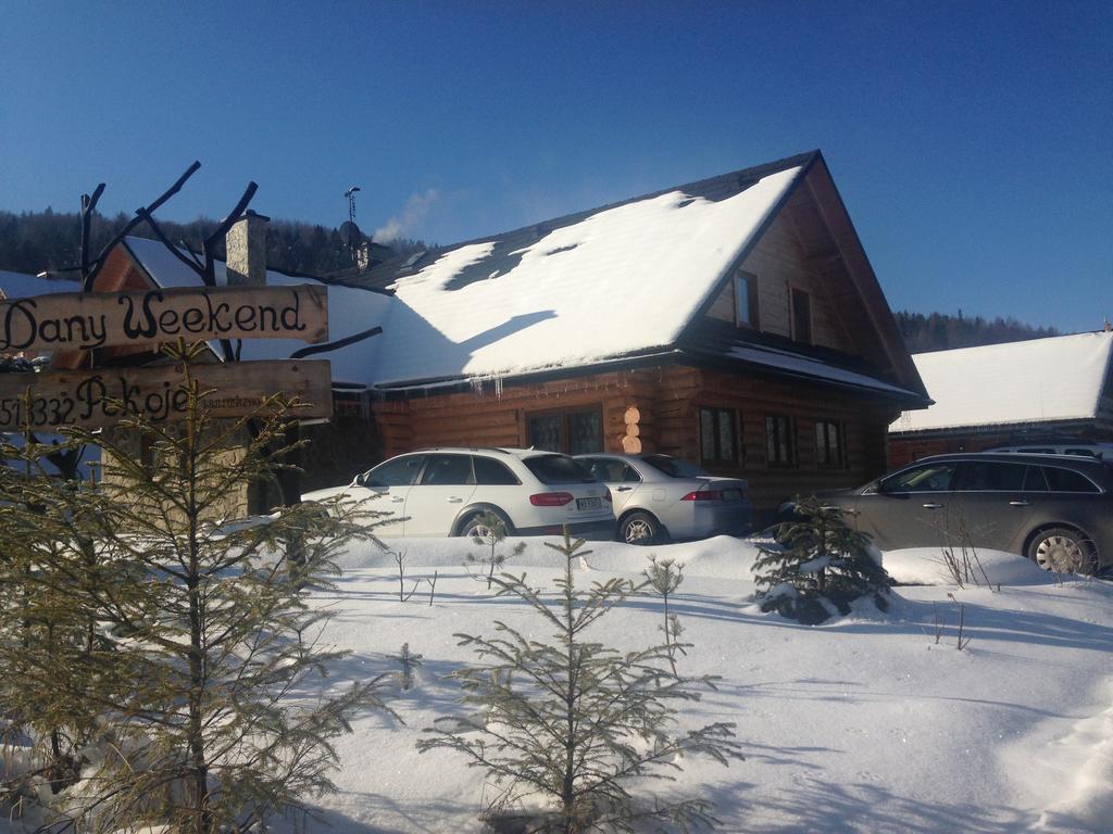 Ferienwohnung Udany Weekend Ustrzyki Dolne Exterior foto